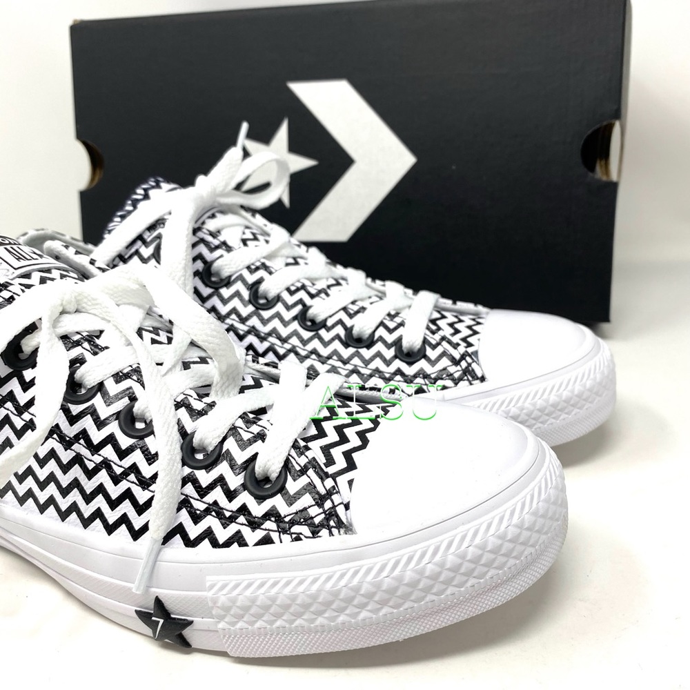 🌸SALE🌸 Converse Ctas Low Top Leather White Black Sneaker Womens Size 7 565367C - Picture 8 of 10